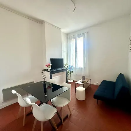 Appartement De Type 3 De 65 M2 Centre Narbonne